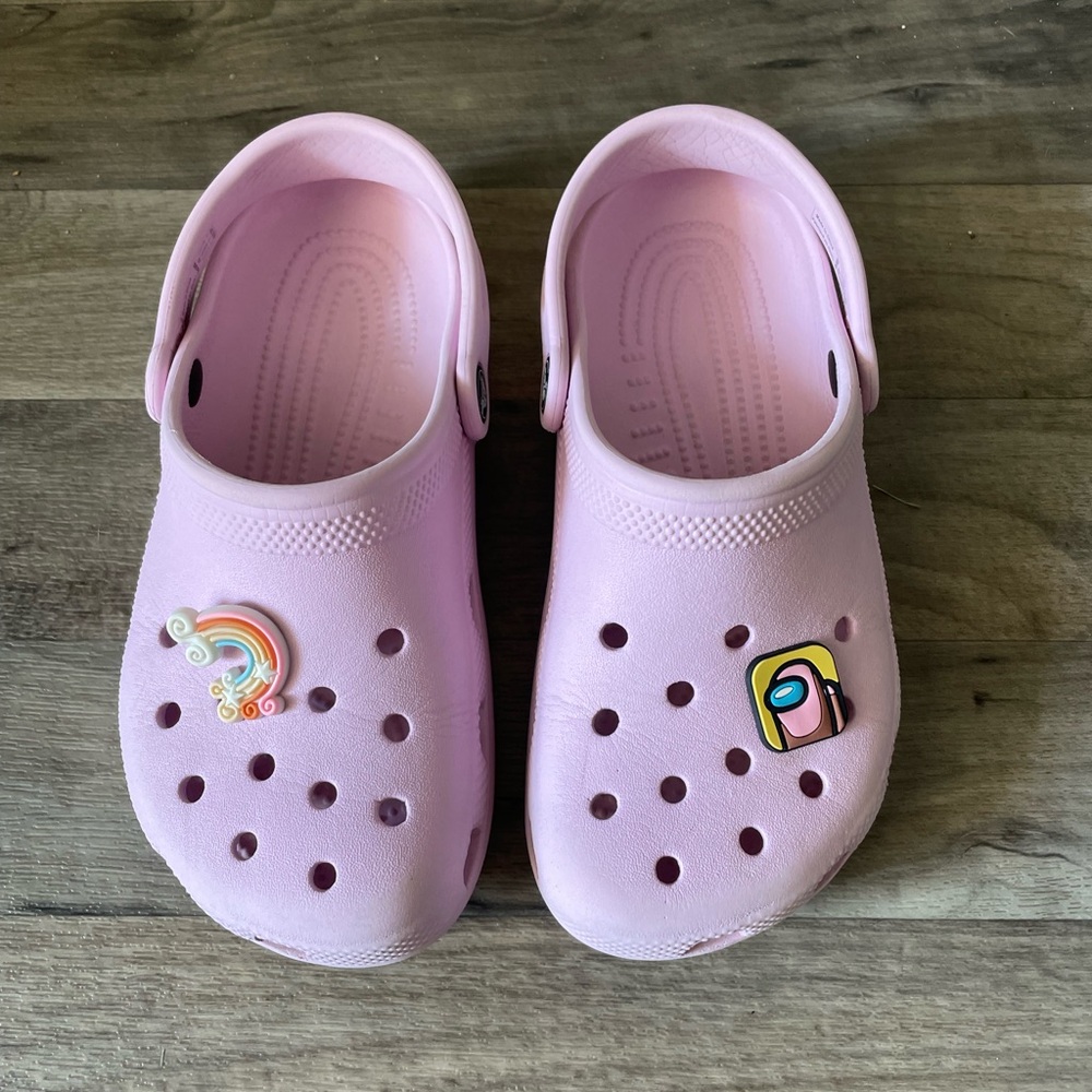 CROCS Light Pink Classic Clogs Junior Size 2